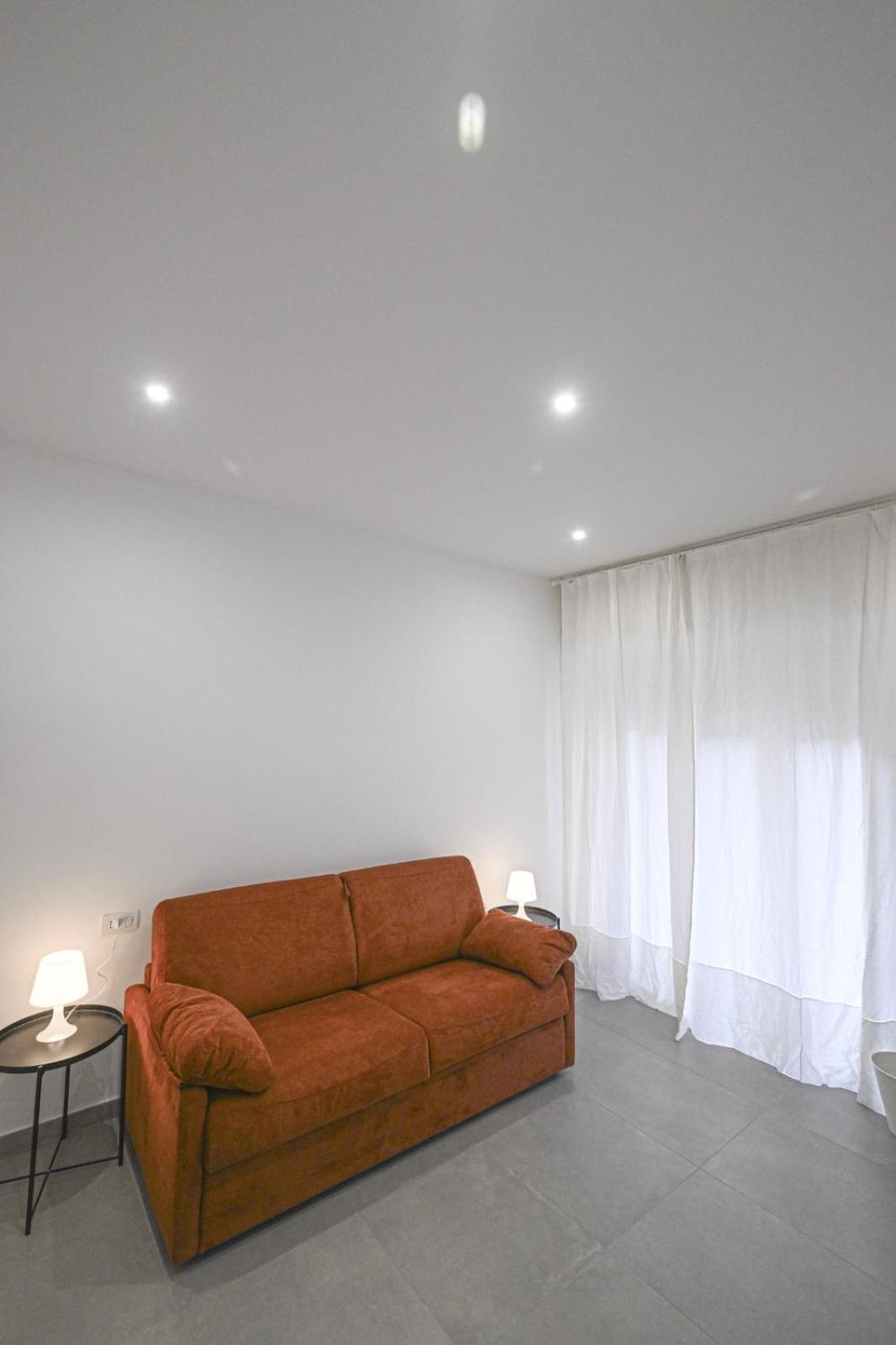Signora Titina Rooms Napoli Bagian luar foto
