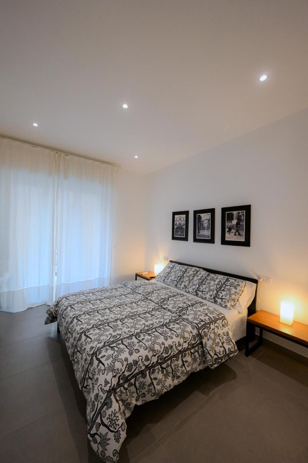 Signora Titina Rooms Napoli Bagian luar foto