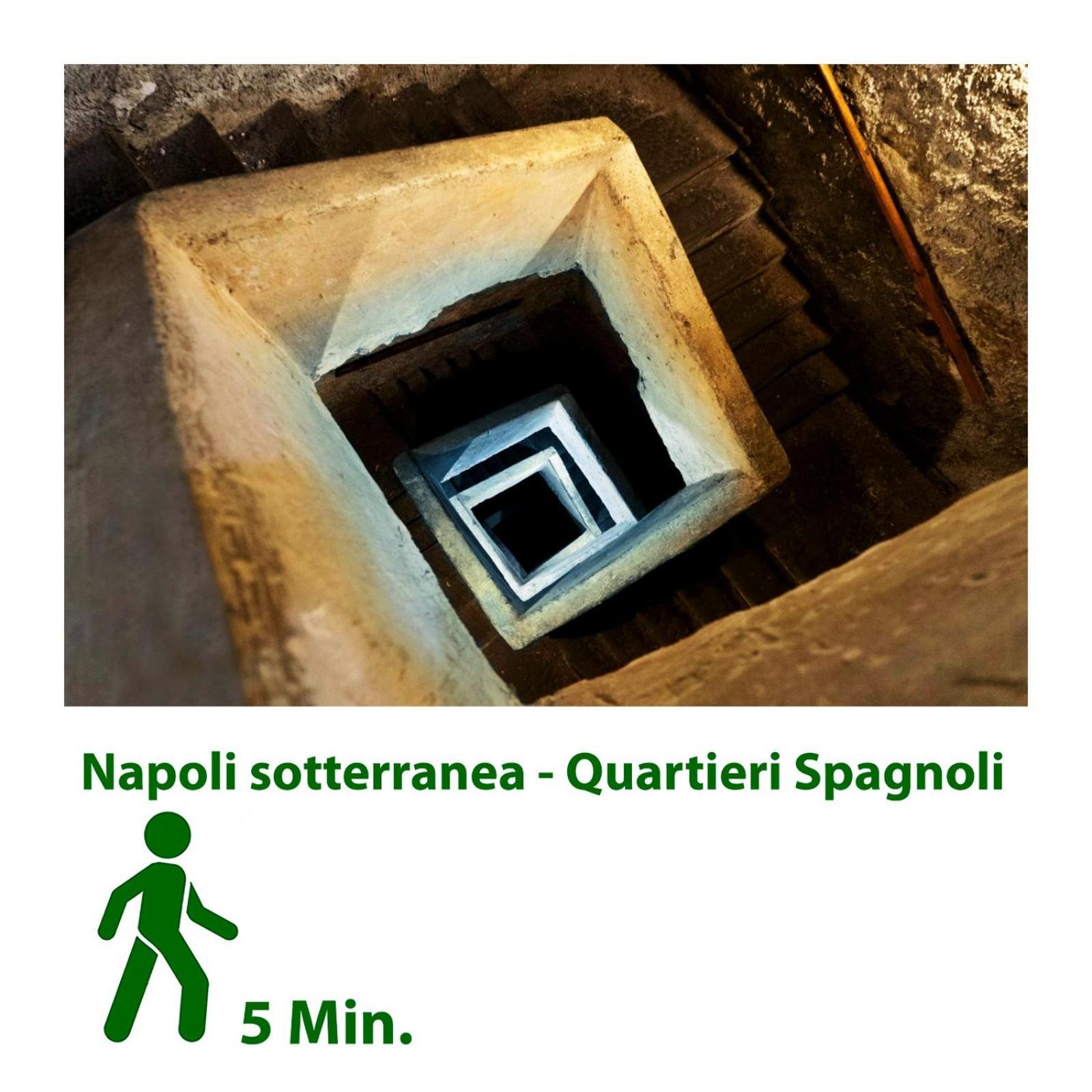 Signora Titina Rooms Napoli Bagian luar foto